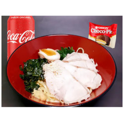 LAMEN TONKOSTSU + CHOCO PIE + COCA 350ML